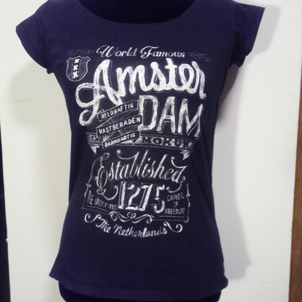 FOX, size medium, black tee